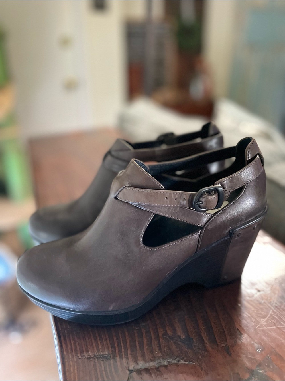 Dansko Women’s Gray/Brown Wedge Ankle Shoes with Buckle Strap